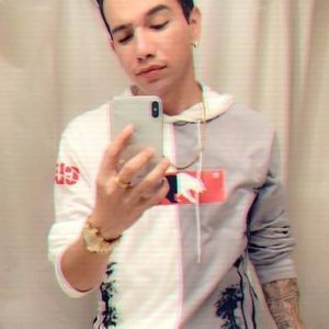 Meet your Posher, Emilio